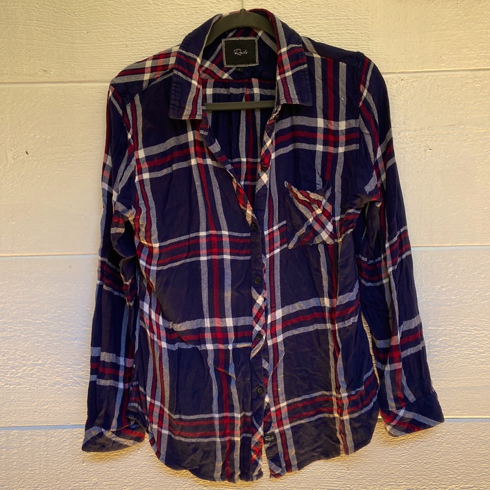 Rails navy blue and red